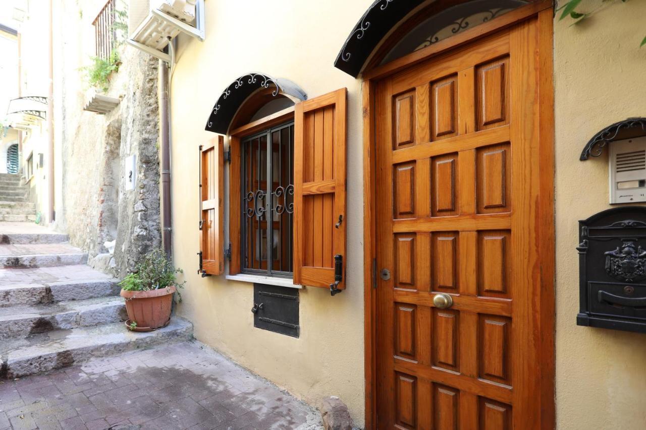 Porta Catania & Duomo Cozy Apartment Taormina Dış mekan fotoğraf